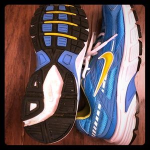 Nike sneakers size 8